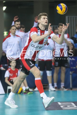  11.01.2017 RZESZOW <br />SIATKOWKA PUCHAR POLSKI MEZCZYZN 2017 <br />MECZ 1/4 PUCHARU POLSKI <br />MEN VOLLEYBALL POLAND POLISH CUP SEASON 2016/2017 <br />MECZ ASSECO RESOVIA RZESZOW - LOTOS TREFL GDANSK <br />N/Z PIOTR NOWAKOWSKI SYLWETKA <br /> 