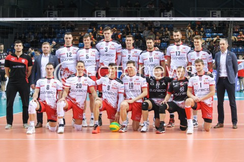  19.01.2017 RZESZOW POLAND<br />SIATKOWKA LIGA MISTRZOW <br />MEN CEV VOLLEYBALL CHAMPIONS LEAGUE 2016/2017<br />MATCH ASSECO RESOVIA RZESZOW - CUCINE LUBE CIVITANOVA <br />N/Z ASSECO RESOVIA SIATKARZE ZDJECIE GRUPOWE GROUP PHOTO TEAM GRUPOWKA<br /> 