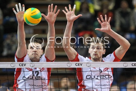  19.01.2017 RZESZOW POLAND<br />SIATKOWKA LIGA MISTRZOW <br />MEN CEV VOLLEYBALL CHAMPIONS LEAGUE 2016/2017<br />MATCH ASSECO RESOVIA RZESZOW - CUCINE LUBE CIVITANOVA <br />N/Z GAVIN SCHMITT PIOTR NOWAKOWSKI BLOK<br /> 