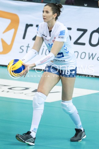  19.02.2017 RZESZOW<br />SIATKOWKA ORLEN LIGA 2016/2017 WOMEN VOLLEYBALL POLAND POLISH ORLENLIGA LEAGUE SEASON 2016/2017<br />MECZ DEVELOPRES SKYRES RZESZOW - ATOM TREFL SOPOT <br />N/Z KLAUDIA KACZOROWSKA SYLWETKA <br /> 