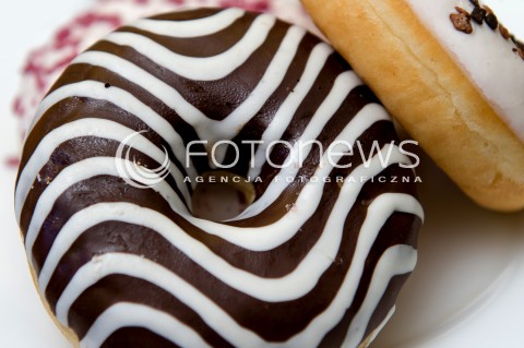  22.02.2016 WARSZAWA<br />ZDJECIE ILUSTRACYJNE<br />N/Z PACZEK PACZKI TLUSTY CZWARTEK<br /> 