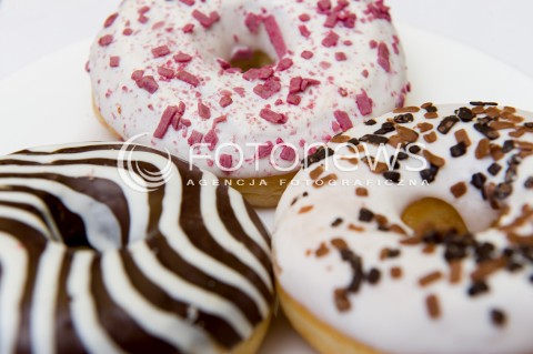  22.02.2016 WARSZAWA<br />ZDJECIE ILUSTRACYJNE<br />N/Z PACZEK PACZKI TLUSTY CZWARTEK<br /> 