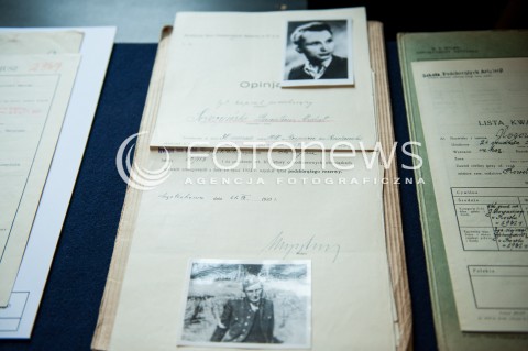  23.02.2017 WARSZAWA ARESZT SLEDCZY<br />KONFERENCJA WICEMINISTRA SPRAWIEDLIWOSCI<br />PODPISANIE POROZUMIENIA POMIEDZY MUZEUM ZOLNIERZY WYKLETYCH I WIEZNIOW POLITYCZNYCH PRL A WOJSKOWYM BIUREM HISTORYCZNYM<br />N/Z ARCHIWUM MUZEUM<br /> 