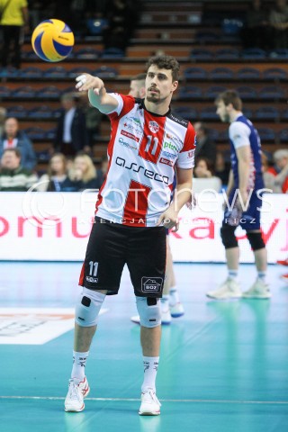  25.02.2017 RZESZOW<br />SIATKOWKA PLUSLIGA 2016/2017 MEN VOLLEYBALL POLAND POLISH PLUS LIGA LEAGUE SEASON 2016/2017<br />MECZ ASSECO RESOVIA RZESZOW - LUCZNICZKA BYDGOSZCZ <br />N/Z FABIAN DRZYZGA SYLWETKA <br /> 