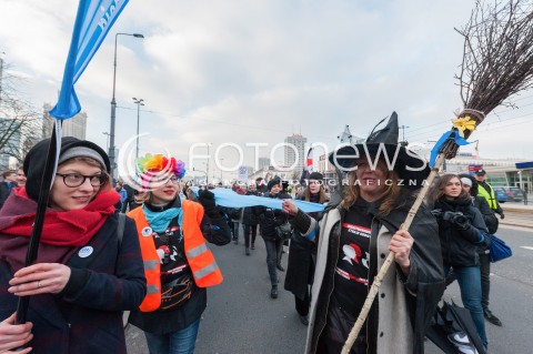  08.03.2017 WARSZAWA<br />MIEDZYNARODOWY STRAJK KOBIET<br />N/Z UCZESTNICY STRAJKU<br /> 