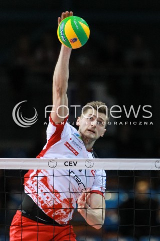  15.03.2017 RZESZOW POLAND<br />SIATKOWKA LIGA MISTRZOW <br />MEN CEV VOLLEYBALL CHAMPIONS LEAGUE 2016/2017<br />MECZ ASSECO RESOVIA - AZIMUT MODENA <br />N/Z PIOTR NOWAKOWSKI SYLWETKA ATAK <br /> 