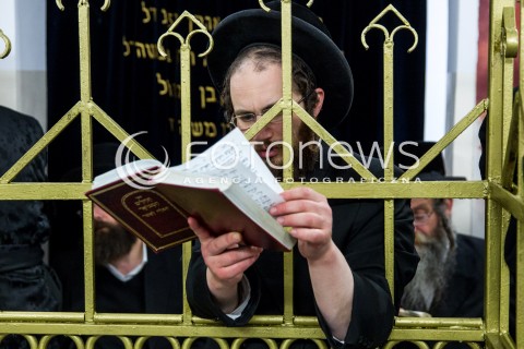  17.03.2017 LEZAJSK<br />ROZPOCZELA SIE PIELGRZYMKA CHASYDOW DO GROBU CADYKA ELIMELECHA WEISSBLUMA W LEZAJSKU W ROCZNICE JEGO SMIERCI. DLA ZYDOW JEST TO JEDNO Z NAJSWIETSZYCH MIEJSC NA ZIEMI. <br /> 