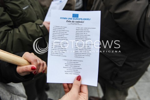  25.03.2017 WARSZAWA<br />MARSZ DLA EUROPY KOCHAM CIE EUROPO<br />N/Z HYMN UNII EUROPEJSKIEJ ODA DO RADOSCI<br /> 
