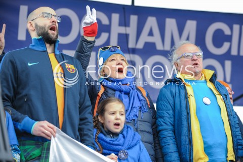  25.03.2017 WARSZAWA<br />MARSZ DLA EUROPY KOCHAM CIE EUROPO<br />N/Z ODSPIEWANIE HYMNU RP<br /> 