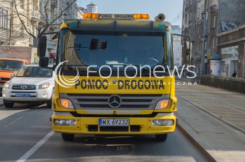  28.03.2017 WARSZAWA<br />WYPADEK DROGOWY W CENTRUM<br />N/Z POMOC DROGOWA<br /> 