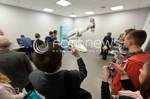  29.03.2017 WARSZAWA<br />PREZENTACJA POLSKIEGO AKCELERATORA DO RADIOTERAPII SRODOPERACYJNEJ INTRALINE<br />N/Z AKCELERATOR <br /> 