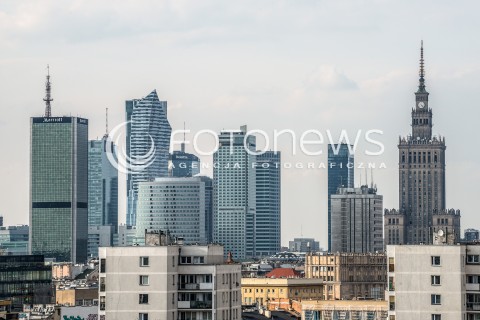  31.03.2017 WARSZAWA<br />PANORAMA MIASTA<br />N/Z PALAC KULTURY I NAUKI HOTEL MARRIOTT ZEBRA TOWER RIVIERA REMONT INTERNATIONAL BUSINESS CENTER OXFORD TOWER ZLOTA 44 RONDO 1 <br /> 