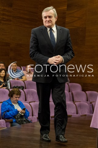  31.03.2017 RZESZOW<br />PODPISANIE UMOWY NA WSPOLPROWADZENIE FILHARMONII PODKARPACKIEJ IM. A. MALAWSKIEGO PRZEZ MINISTERSTWO KULTURY I DZIEDZICTWA NARODOWEGO<br />N/Z PIOTR GLINSKI - MINISTER KULTURY WICEPREMIER<br /> 