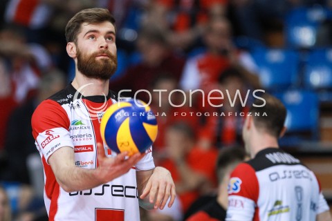  01.04.2017 RZESZOW<br />SIATKOWKA PLUSLIGA 2016/2017 MEN VOLLEYBALL POLAND POLISH PLUS LIGA LEAGUE SEASON 2016/2017<br />MECZ ASSECO RESOVIA RZESZOW - ZAKSA KEDZIERZYN KOZLE <br />N/Z DAWID DRYJA SYLWETKA <br /> 