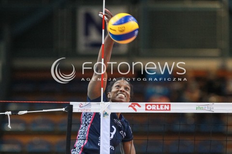  03.04.2017 RZESZOW<br />SIATKOWKA ORLEN LIGA 2016/2017 WOMEN VOLLEYBALL POLAND POLISH ORLENLIGA LEAGUE SEASON 2016/2017<br />POLFINAL - SEMIFINAL - 1. MECZ<br />MECZ DEVELOPRES SKYRES RZESZOW - CHEMIK POLICE <br />N/Z MADELAYNNE MONTANO SYLWETKA ATAK <br /> 