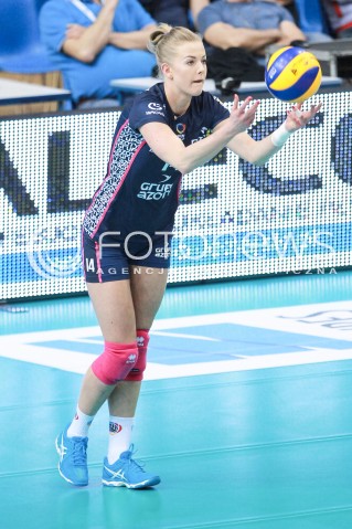  03.04.2017 RZESZOW<br />SIATKOWKA ORLEN LIGA 2016/2017 WOMEN VOLLEYBALL POLAND POLISH ORLENLIGA LEAGUE SEASON 2016/2017<br />POLFINAL - SEMIFINAL - 1. MECZ<br />MECZ DEVELOPRES SKYRES RZESZOW - CHEMIK POLICE <br />N/Z JOANNA WOLOSZ SYLWETKA <br /> 
