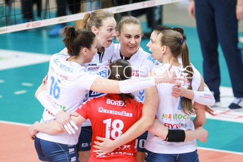  03.04.2017 RZESZOW<br />SIATKOWKA ORLEN LIGA 2016/2017 WOMEN VOLLEYBALL POLAND POLISH ORLENLIGA LEAGUE SEASON 2016/2017<br />POLFINAL - SEMIFINAL - 1. MECZ<br />MECZ DEVELOPRES SKYRES RZESZOW - CHEMIK POLICE <br />N/Z KREMENA KAMENOVA KATARZYNA MROZ RADOSC EMOCJE <br /> 
