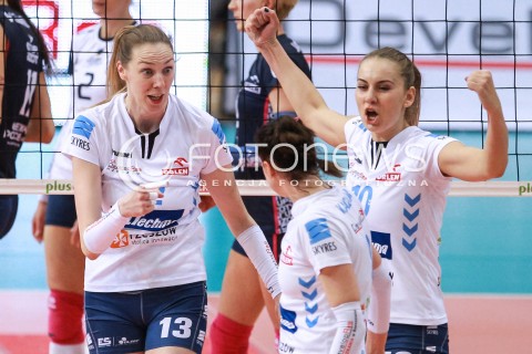  03.04.2017 RZESZOW<br />SIATKOWKA ORLEN LIGA 2016/2017 WOMEN VOLLEYBALL POLAND POLISH ORLENLIGA LEAGUE SEASON 2016/2017<br />POLFINAL - SEMIFINAL - 1. MECZ<br />MECZ DEVELOPRES SKYRES RZESZOW - CHEMIK POLICE <br />N/Z KATARZYNA MROZ ADELA HELIC RADOSC EMOCJE <br /> 