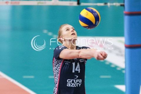  03.04.2017 RZESZOW<br />SIATKOWKA ORLEN LIGA 2016/2017 WOMEN VOLLEYBALL POLAND POLISH ORLENLIGA LEAGUE SEASON 2016/2017<br />POLFINAL - SEMIFINAL - 1. MECZ<br />MECZ DEVELOPRES SKYRES RZESZOW - CHEMIK POLICE <br />N/Z JOANNA WOLOSZ SYLWETKA <br /> 