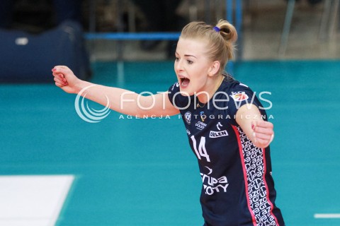  03.04.2017 RZESZOW<br />SIATKOWKA ORLEN LIGA 2016/2017 WOMEN VOLLEYBALL POLAND POLISH ORLENLIGA LEAGUE SEASON 2016/2017<br />POLFINAL - SEMIFINAL - 1. MECZ<br />MECZ DEVELOPRES SKYRES RZESZOW - CHEMIK POLICE <br />N/Z JOANNA WOLOSZ RADOSC EMOCJE SYLWETKA <br /> 
