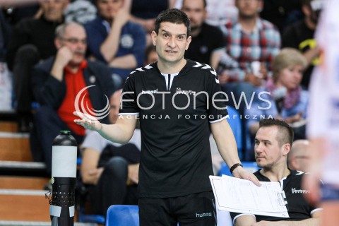  03.04.2017 RZESZOW<br />SIATKOWKA ORLEN LIGA 2016/2017 WOMEN VOLLEYBALL POLAND POLISH ORLENLIGA LEAGUE SEASON 2016/2017<br />POLFINAL - SEMIFINAL - 1. MECZ<br />MECZ DEVELOPRES SKYRES RZESZOW - CHEMIK POLICE <br />N/Z LORENZO MICELLI - I TRENER ( HEAD COACH ) SYLWETKA <br /> 