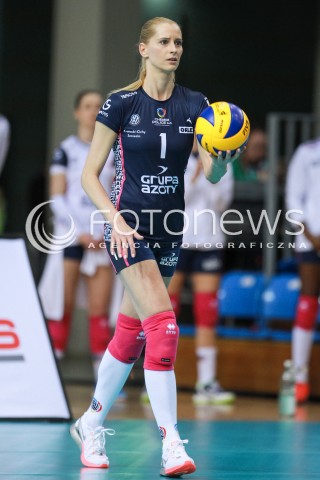  03.04.2017 RZESZOW<br />SIATKOWKA ORLEN LIGA 2016/2017 WOMEN VOLLEYBALL POLAND POLISH ORLENLIGA LEAGUE SEASON 2016/2017<br />POLFINAL - SEMIFINAL - 1. MECZ<br />MECZ DEVELOPRES SKYRES RZESZOW - CHEMIK POLICE <br />N/Z ANNA WERBLINSKA SYLWETKA <br /> 