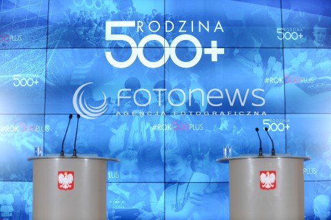  04.04.2017 WARSZAWA<br />KONFERENCJA PRASOWA PREMIER BEATY SZYDLO I MINISTER ELZBIETY RAFALSKIEJ <br />N/Z NAPIS RODZINA 500 +<br /> 