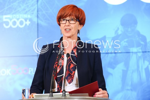  04.04.2017 WARSZAWA<br />KONFERENCJA PRASOWA PREMIER BEATY SZYDLO I MINISTER ELZBIETY RAFALSKIEJ <br />N/Z MINISTER RODZINY I POLITYKI SPOLECZNEJ ELZBIETA RAFALSKA<br /> 