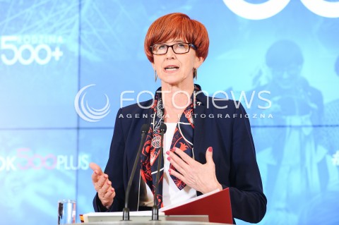  04.04.2017 WARSZAWA<br />KONFERENCJA PRASOWA PREMIER BEATY SZYDLO I MINISTER ELZBIETY RAFALSKIEJ <br />N/Z MINISTER RODZINY I POLITYKI SPOLECZNEJ ELZBIETA RAFALSKA<br /> 