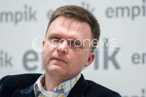  04.04.2017 WARSZAWA<br />SZYMON HOLOWNIA PROMUJE SWOJA KSIAZKE<br />N/Z SZYMON HOLOWNIA<br /> 