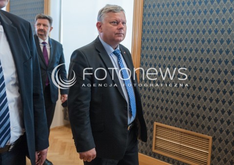  10.04.2017 WARSZAWA<br />UROCZYSTOSC UPAMIETNIENIA TRAGEDII SMOLENSKIEJ<br />N/Z WICEPRZEWODNICZACY KOMISJI SEJMOWEJ AMBER GOLD MAREK SUSKI<br /> 