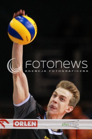  12.04.2017 RZESZOW<br />SIATKOWKA PLUSLIGA 2016/2017 MEN VOLLEYBALL POLAND POLISH PLUS LIGA LEAGUE SEASON 2016/2017<br />POLFINAL - SEMIFINAL - 2. MECZ<br />MECZ ASSECO RESOVIA RZESZOW - PGE SKRA BELCHATOW<br />N/Z ARTUR SZALPUK SYLWETKA ATAK <br /> 