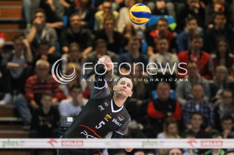  12.04.2017 RZESZOW<br />SIATKOWKA PLUSLIGA 2016/2017 MEN VOLLEYBALL POLAND POLISH PLUS LIGA LEAGUE SEASON 2016/2017<br />POLFINAL - SEMIFINAL - 2. MECZ<br />MECZ ASSECO RESOVIA RZESZOW - PGE SKRA BELCHATOW<br />N/Z BARTOSZ KUREK SYLWETKA ATAK <br /> 