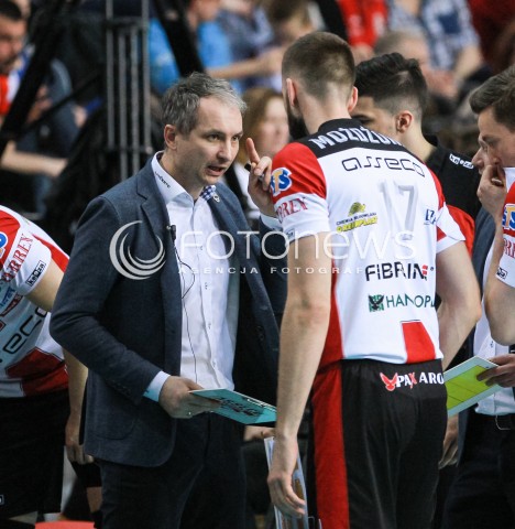  12.04.2017 RZESZOW<br />SIATKOWKA PLUSLIGA 2016/2017 MEN VOLLEYBALL POLAND POLISH PLUS LIGA LEAGUE SEASON 2016/2017<br />POLFINAL - SEMIFINAL - 2. MECZ<br />MECZ ASSECO RESOVIA RZESZOW - PGE SKRA BELCHATOW<br />N/Z ANDRZEJ KOWAL - I TRENER ( HEAD COACH ) MARCIN MOZDZONEK <br /> 