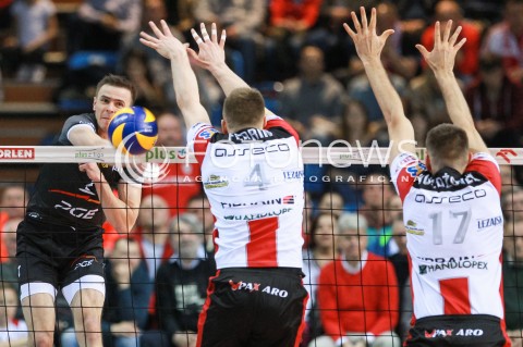  12.04.2017 RZESZOW<br />SIATKOWKA PLUSLIGA 2016/2017 MEN VOLLEYBALL POLAND POLISH PLUS LIGA LEAGUE SEASON 2016/2017<br />POLFINAL - SEMIFINAL - 2. MECZ<br />MECZ ASSECO RESOVIA RZESZOW - PGE SKRA BELCHATOW<br />N/Z MARIUSZ WLAZLY <br /> 