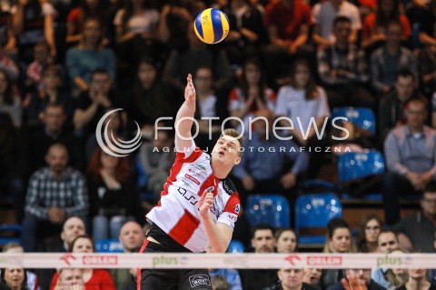  12.04.2017 RZESZOW<br />SIATKOWKA PLUSLIGA 2016/2017 MEN VOLLEYBALL POLAND POLISH PLUS LIGA LEAGUE SEASON 2016/2017<br />POLFINAL - SEMIFINAL - 2. MECZ<br />MECZ ASSECO RESOVIA RZESZOW - PGE SKRA BELCHATOW<br />N/Z JOHN GORDON PERRIN SYLWETKA ATAK <br /> 