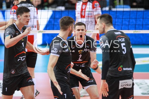  12.04.2017 RZESZOW<br />SIATKOWKA PLUSLIGA 2016/2017 MEN VOLLEYBALL POLAND POLISH PLUS LIGA LEAGUE SEASON 2016/2017<br />POLFINAL - SEMIFINAL - 2. MECZ<br />MECZ ASSECO RESOVIA RZESZOW - PGE SKRA BELCHATOW<br />N/Z MARIUSZ WLAZLY SRECKO LISINAC RADOSC EMOCJE <br /> 
