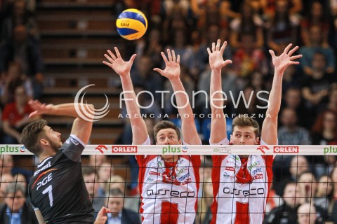  12.04.2017 RZESZOW<br />SIATKOWKA PLUSLIGA 2016/2017 MEN VOLLEYBALL POLAND POLISH PLUS LIGA LEAGUE SEASON 2016/2017<br />POLFINAL - SEMIFINAL - 2. MECZ<br />MECZ ASSECO RESOVIA RZESZOW - PGE SKRA BELCHATOW<br />N/Z JOCHEN SCHOPS ( SCHOEPS ) PIOTR NOWAKOWSKI BLOK <br /> 