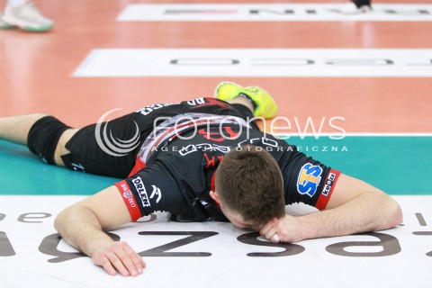  12.04.2017 RZESZOW<br />SIATKOWKA PLUSLIGA 2016/2017 MEN VOLLEYBALL POLAND POLISH PLUS LIGA LEAGUE SEASON 2016/2017<br />POLFINAL - SEMIFINAL - 2. MECZ<br />MECZ ASSECO RESOVIA RZESZOW - PGE SKRA BELCHATOW<br />N/Z MATEUSZ MASLOWSKI SMUTEK PORAZKA PRZEGRANA <br /> 