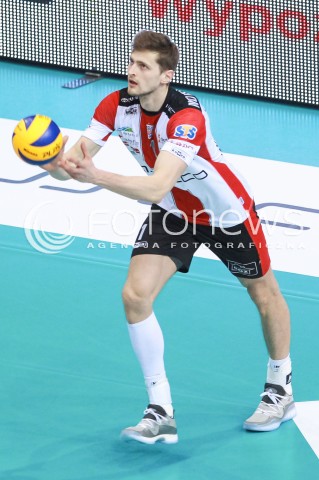  12.04.2017 RZESZOW<br />SIATKOWKA PLUSLIGA 2016/2017 MEN VOLLEYBALL POLAND POLISH PLUS LIGA LEAGUE SEASON 2016/2017<br />POLFINAL - SEMIFINAL - 2. MECZ<br />MECZ ASSECO RESOVIA RZESZOW - PGE SKRA BELCHATOW<br />N/Z PIOTR NOWAKOWSKI SYLWETKA <br /> 