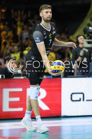  12.04.2017 RZESZOW<br />SIATKOWKA PLUSLIGA 2016/2017 MEN VOLLEYBALL POLAND POLISH PLUS LIGA LEAGUE SEASON 2016/2017<br />POLFINAL - SEMIFINAL - 2. MECZ<br />MECZ ASSECO RESOVIA RZESZOW - PGE SKRA BELCHATOW<br />N/Z BARTOSZ BEDNORZ SYLWETKA <br /> 