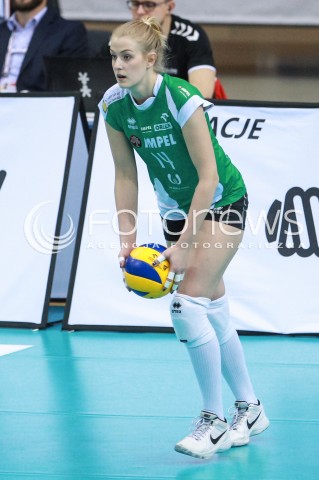  13.04.2017 RZESZOW<br />SIATKOWKA ORLEN LIGA 2016/2017 WOMEN VOLLEYBALL POLAND POLISH ORLENLIGA LEAGUE SEASON 2016/2017<br />MECZ O 3. MIEJSCE - I MECZ<br />MECZ DEVELOPRES SKYRES RZESZOW - IMPEL WROCLAW <br />N/Z NATALIA MEDRZYK SYLWETKA <br /> 