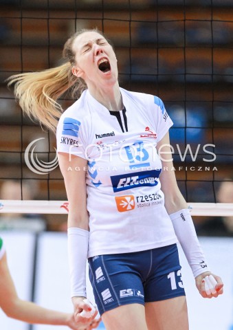  13.04.2017 RZESZOW<br />SIATKOWKA ORLEN LIGA 2016/2017 WOMEN VOLLEYBALL POLAND POLISH ORLENLIGA LEAGUE SEASON 2016/2017<br />MECZ O 3. MIEJSCE - I MECZ<br />MECZ DEVELOPRES SKYRES RZESZOW - IMPEL WROCLAW <br />N/Z KATARZYNA MROZ SYLWETKA RADOSC EMOCJE <br /> 