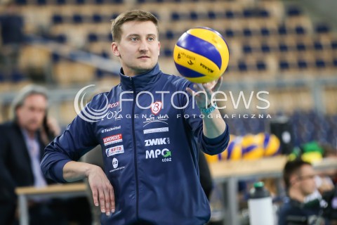  14.04.2017 LODZ SIATKOWKA ORLEN LIGA SEZON 2016/2017 <br />
GROT BUDOWLANI LODZ - KPS CHEMIK POLICE <br />
N/Z BLAZEJ KRZYSZTALOWICZ SYLWETKA<br />
 