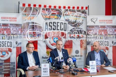  21.04.2017 RZESZOW <br />SIATKOWKA SEZON 2016/2017 MEN VOLLEYBALL <br />KONFERENCJA PRASOWA ASSECO RESOVII RZESZOW NA KTOREJ TRENER ANDRZEJ KOWAL POINFORMOWAL, ZE JEST TO JEGO OSTATNI SEZON W ROLI TRENERA <br />N/Z MAREK PANEK ANDRZEJ KOWAL BARTOSZ GORSKI<br /> 
