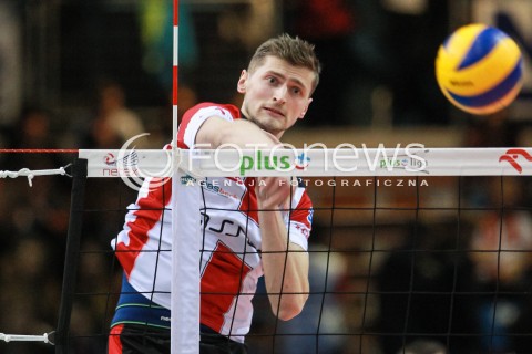  23.04.2017 RZESZOW<br />SIATKOWKA PLUSLIGA 2016/2017 MEN VOLLEYBALL POLAND POLISH PLUS LIGA LEAGUE SEASON 2016/2017 <br />MECZ  O 3. MIEJSCE - II MECZ<br />MECZ ASSECO RESOVIA RZESZOW - JASTRZEBSKI WEGIEL <br />N/Z PIOTR NOWAKOWSKI SYLWETKA ATAK <br /> 