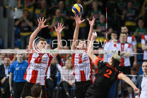  23.04.2017 RZESZOW<br />SIATKOWKA PLUSLIGA 2016/2017 MEN VOLLEYBALL POLAND POLISH PLUS LIGA LEAGUE SEASON 2016/2017 <br />MECZ  O 3. MIEJSCE - II MECZ<br />MECZ ASSECO RESOVIA RZESZOW - JASTRZEBSKI WEGIEL <br />N/Z PIOTR NOWAKOWSKI THOMAS JAESCHKE BLOK<br /> 
