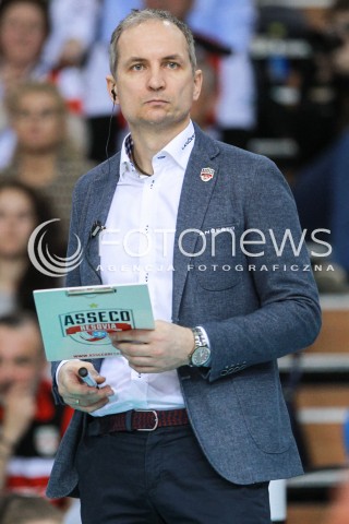  23.04.2017 RZESZOW<br />SIATKOWKA PLUSLIGA 2016/2017 MEN VOLLEYBALL POLAND POLISH PLUS LIGA LEAGUE SEASON 2016/2017 <br />MECZ  O 3. MIEJSCE - II MECZ<br />MECZ ASSECO RESOVIA RZESZOW - JASTRZEBSKI WEGIEL <br />N/Z ANDRZEJ KOWAL - I TRENER ( HEAD COACH ) SYLWETKA <br /> 