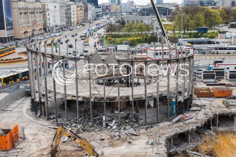  24.04.2017 WARSZAWA<br />ROZBIORKA SZKIELETU ROTUNDY<br />N/Z ROZBIORKA SZKIELETU ROTUNDY<br /> 