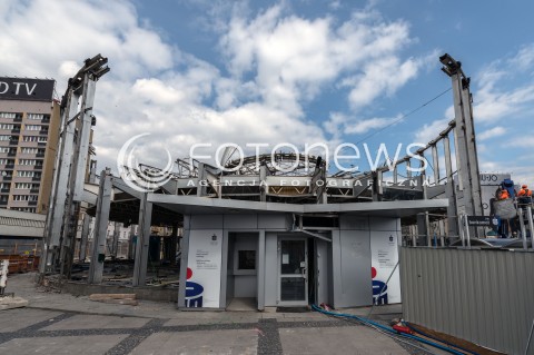  24.04.2017 WARSZAWA<br />ROZBIORKA SZKIELETU ROTUNDY<br />N/Z ROZBIORKA SZKIELETU ROTUNDY<br /> 